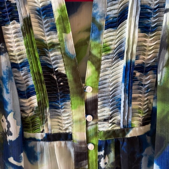 Button down Blouse - Picture 2 of 11